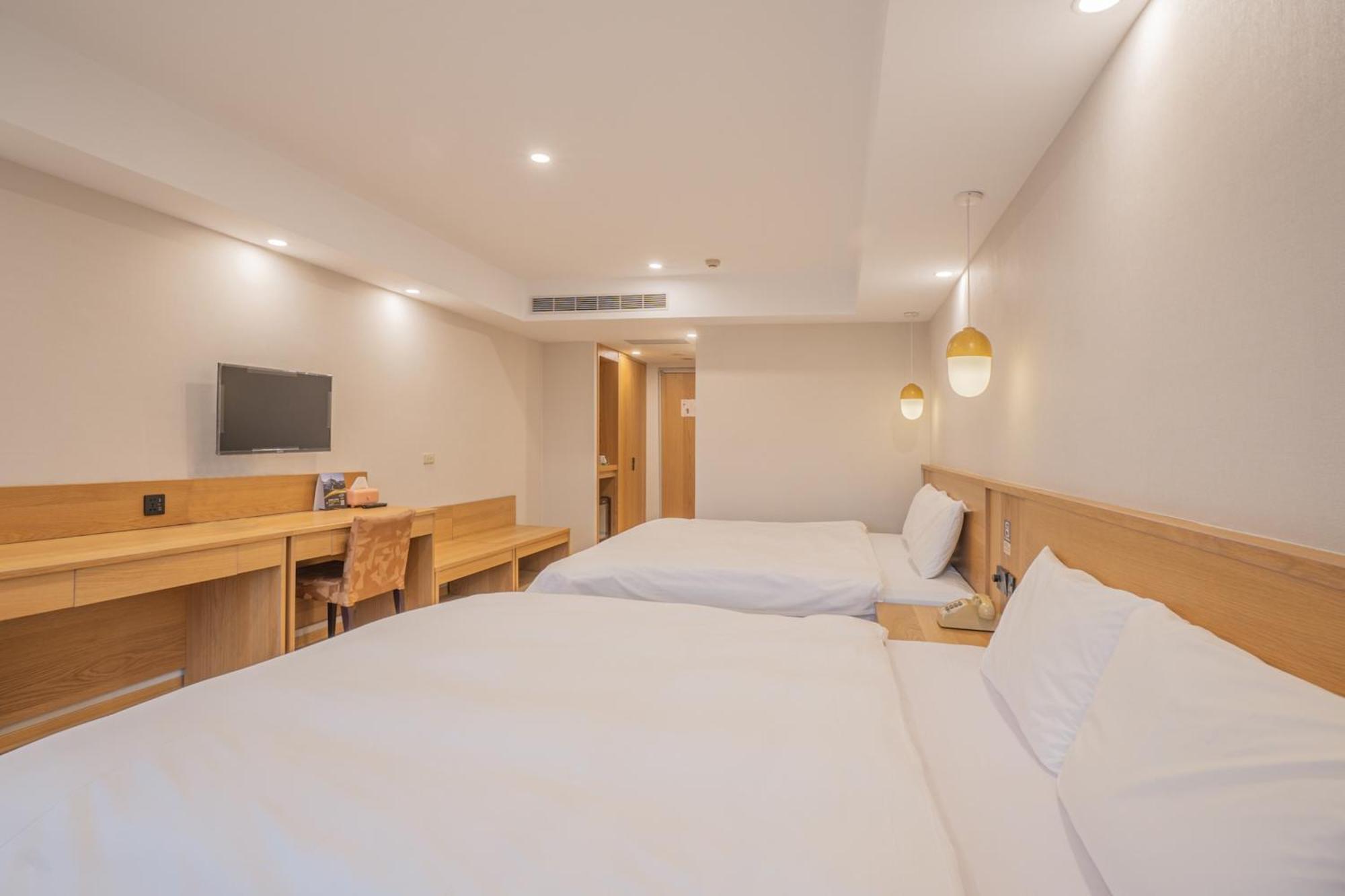 Hamilton Hotel Taichung Exterior photo
