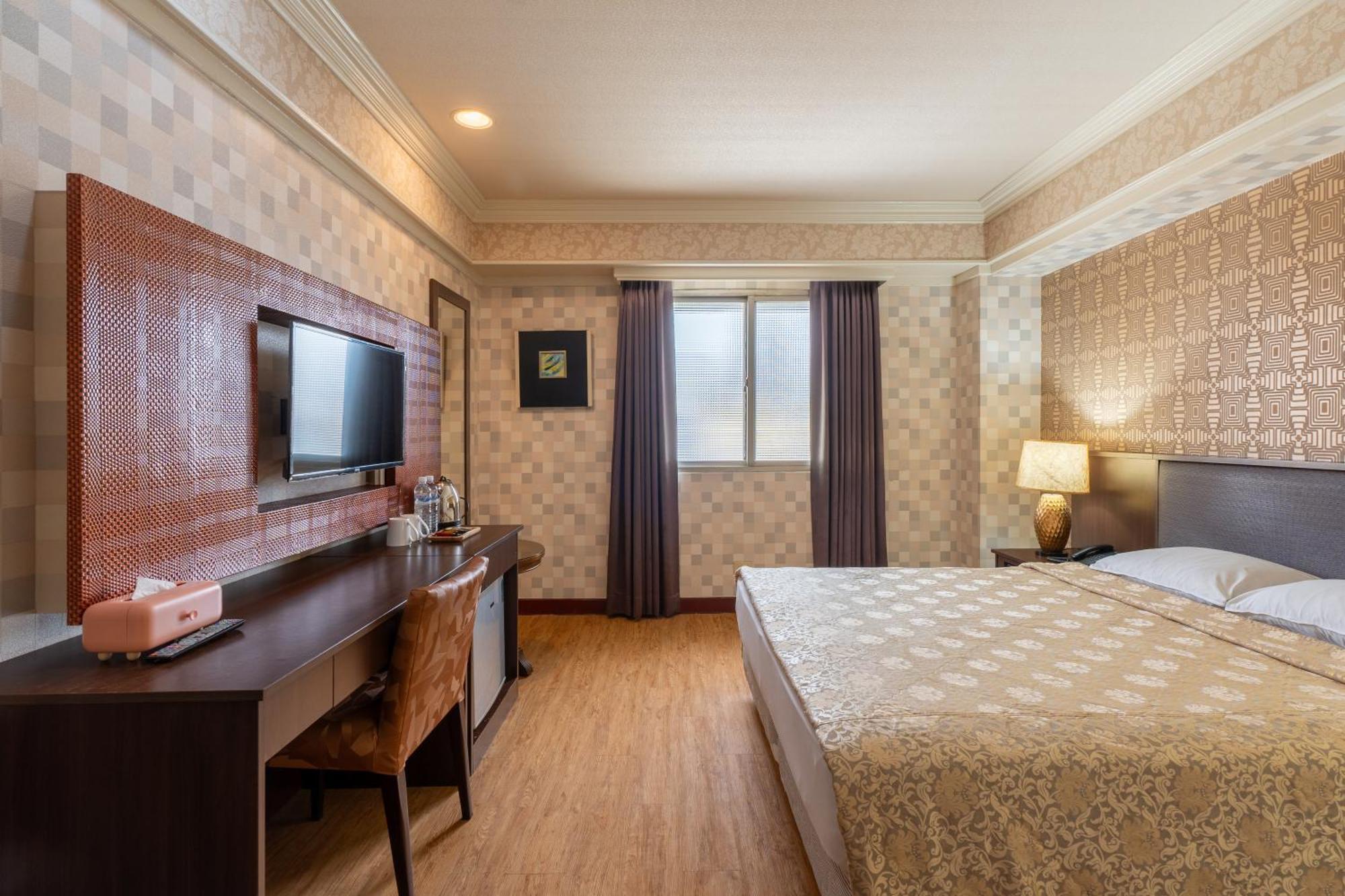 Hamilton Hotel Taichung Exterior photo