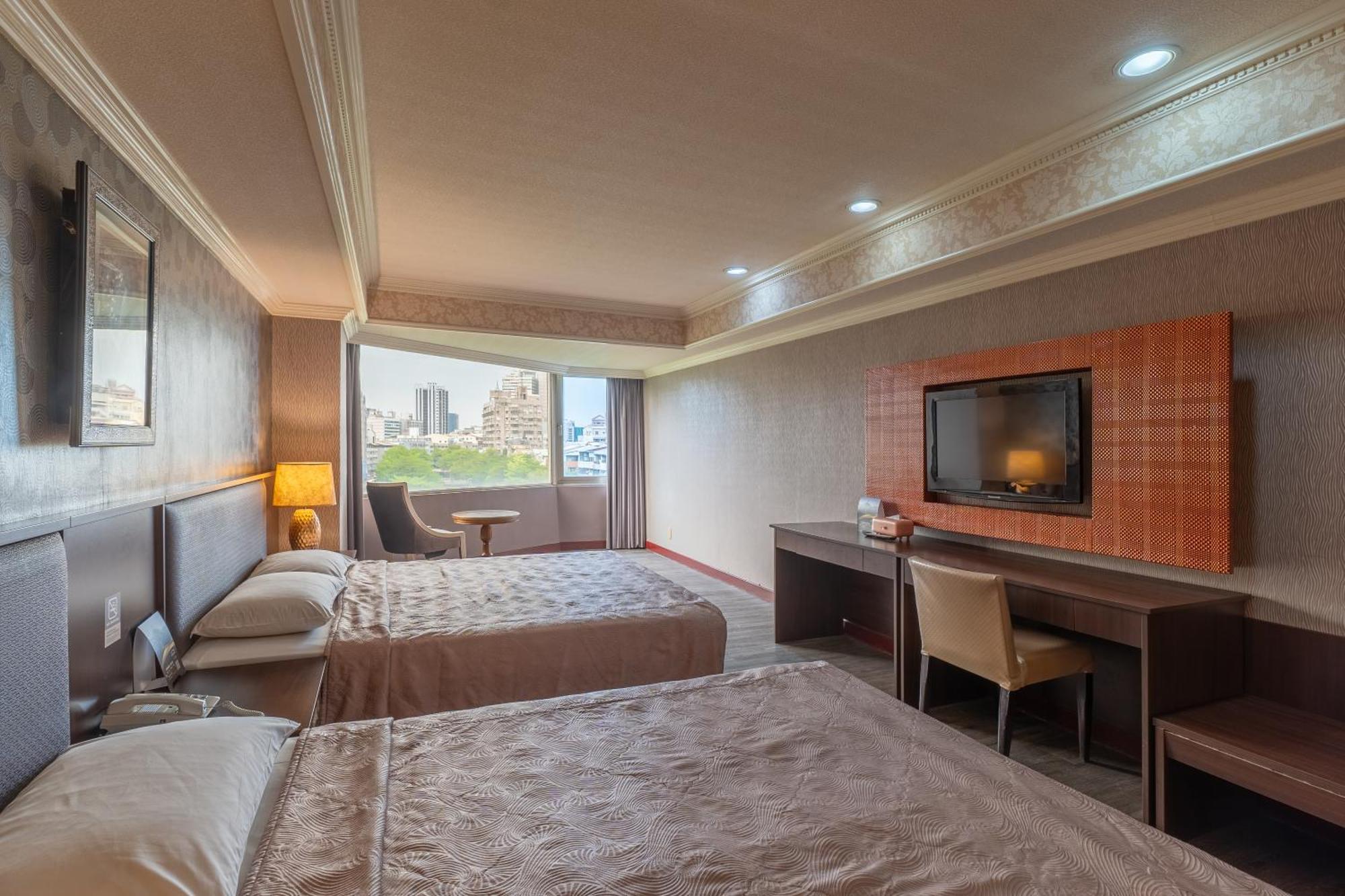 Hamilton Hotel Taichung Exterior photo