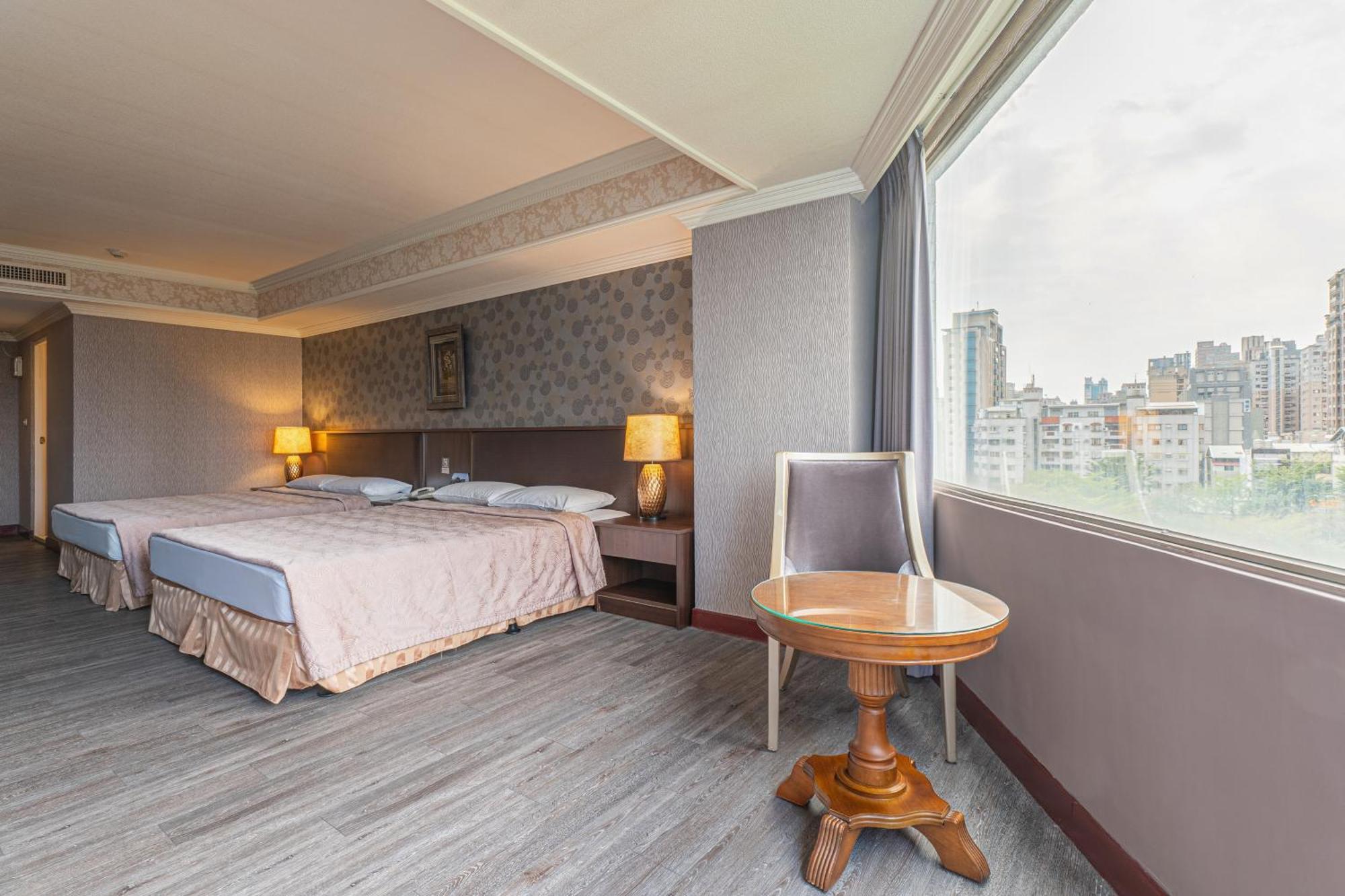Hamilton Hotel Taichung Exterior photo