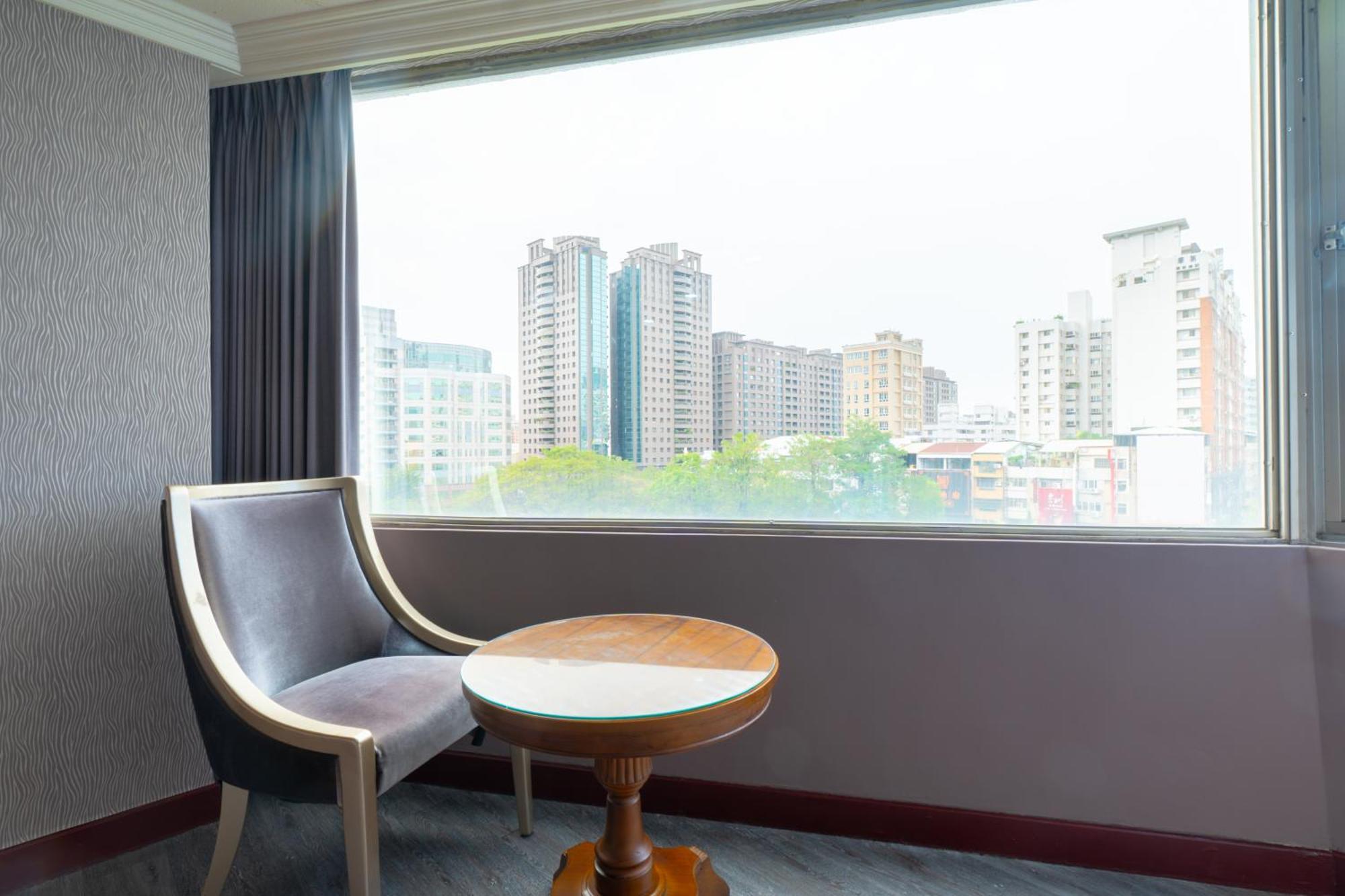 Hamilton Hotel Taichung Exterior photo